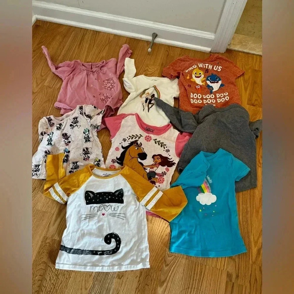 Bundle of baby clothes - Picture 1 of 6